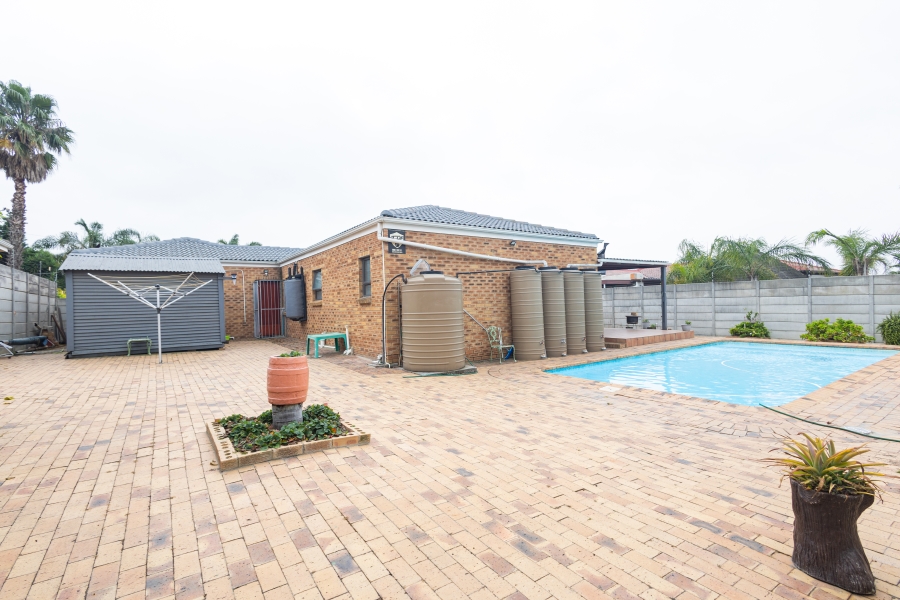 3 Bedroom Property for Sale in Uitzicht Western Cape